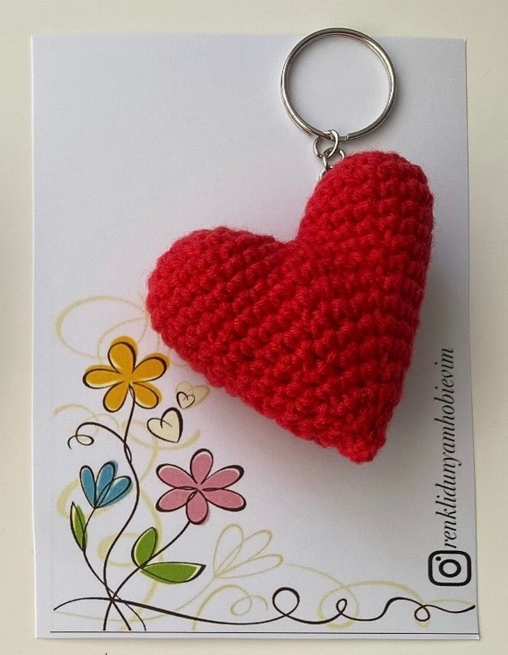 Kırmızı Örgü Kalp Anahtarlık - Görsel 5