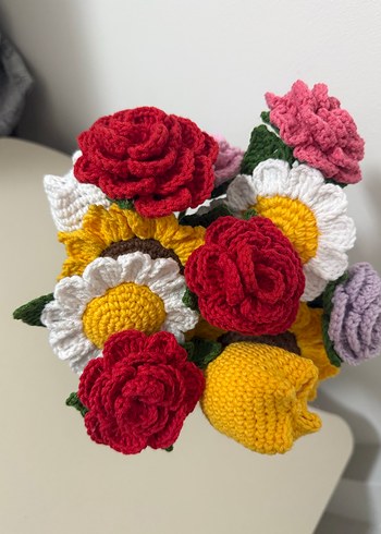 El Örgüsü Renkli Çiçek Buketi - Görsel 4