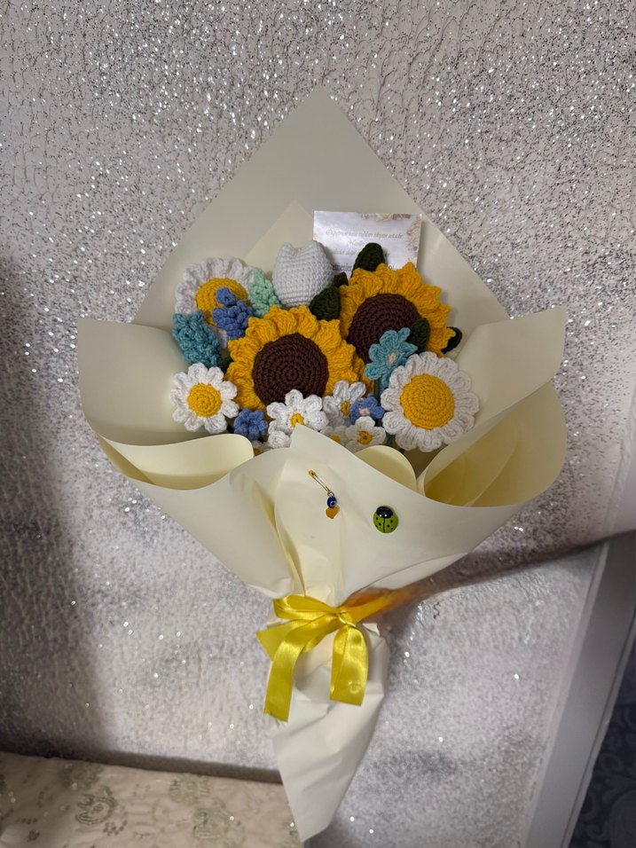 El Örgüsü Renkli Çiçek Buketi - Görsel 5