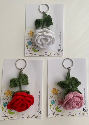 Örgü Gül Anahtarlık - Görsel 2