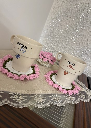 Örgü sepetinde 3 lü bardak altlığı - Görsel 4