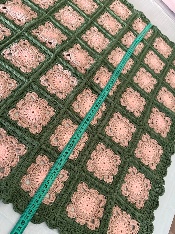 Pembe ve yeşil el örgüsü battaniye - Görsel 2