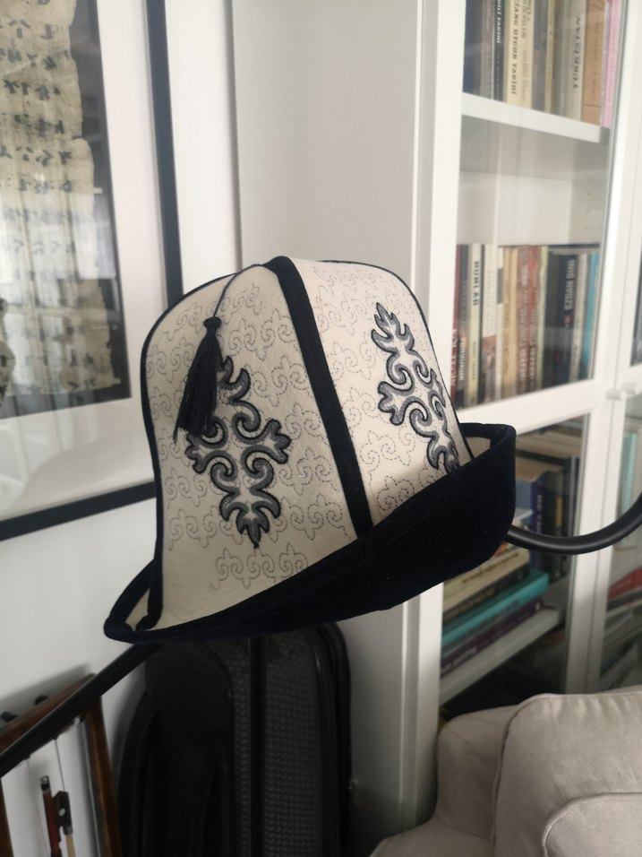 Lacivert İşlemeli Astarlı Keçe Kırgız Kalpağı - Görsel 2