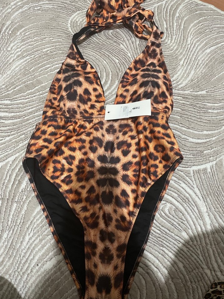 Mayo ve preo hediyeli Pembe Parlak Leopar Desenli Kedi Kıyafeti - Görsel 2