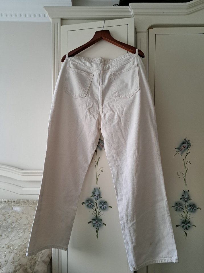 Kadın Beyaz Pamuklu Rahat Kesim Kumaş Pantolon - Görsel 3