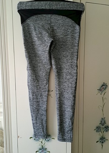Gri Spor Kadın Tayt, Esnek ve Rahat - Görsel 2