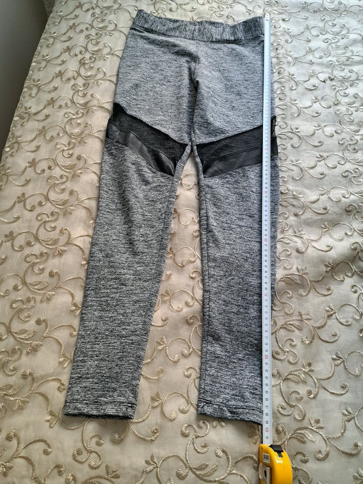 Gri Spor Kadın Tayt, Esnek ve Rahat - Görsel 5