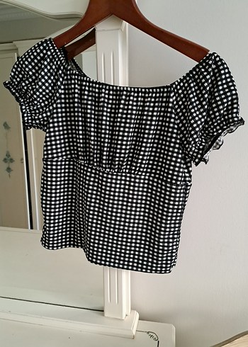 Siyah Kareli Volanlı Kısa Kollu Bluz - Görsel 2