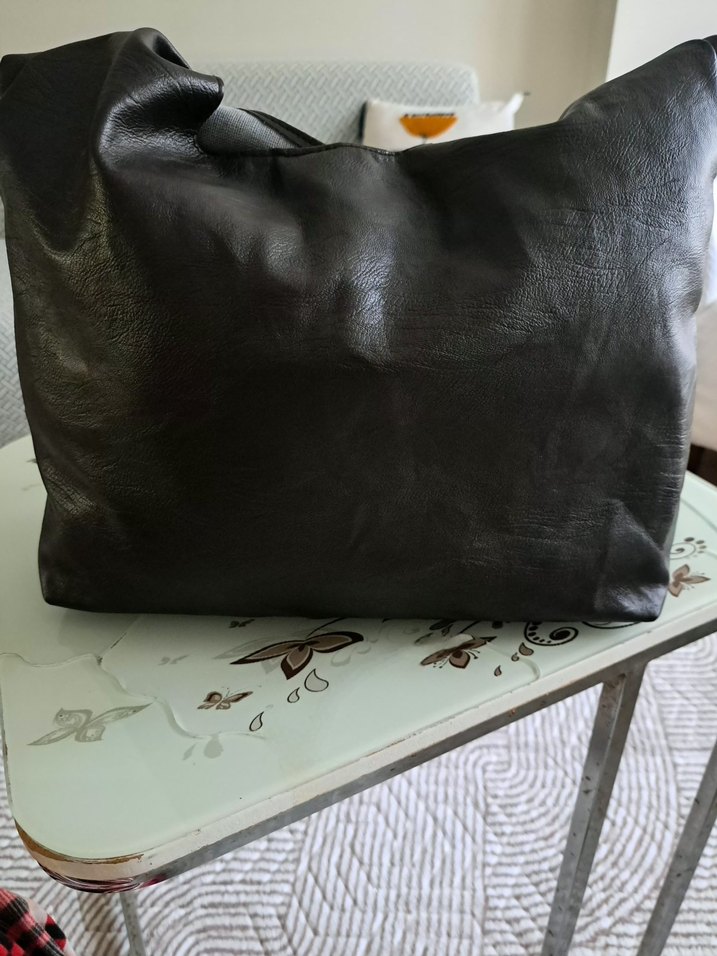 Siyah Deri Minimalist Kadın Çanta - Görsel 4