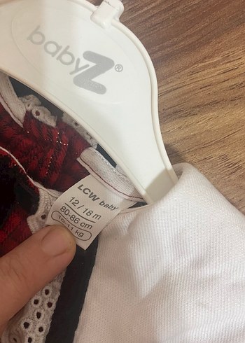 Kız Çocuk Kırmızı Ekoseli Fırfırlı Elbise - Görsel 6