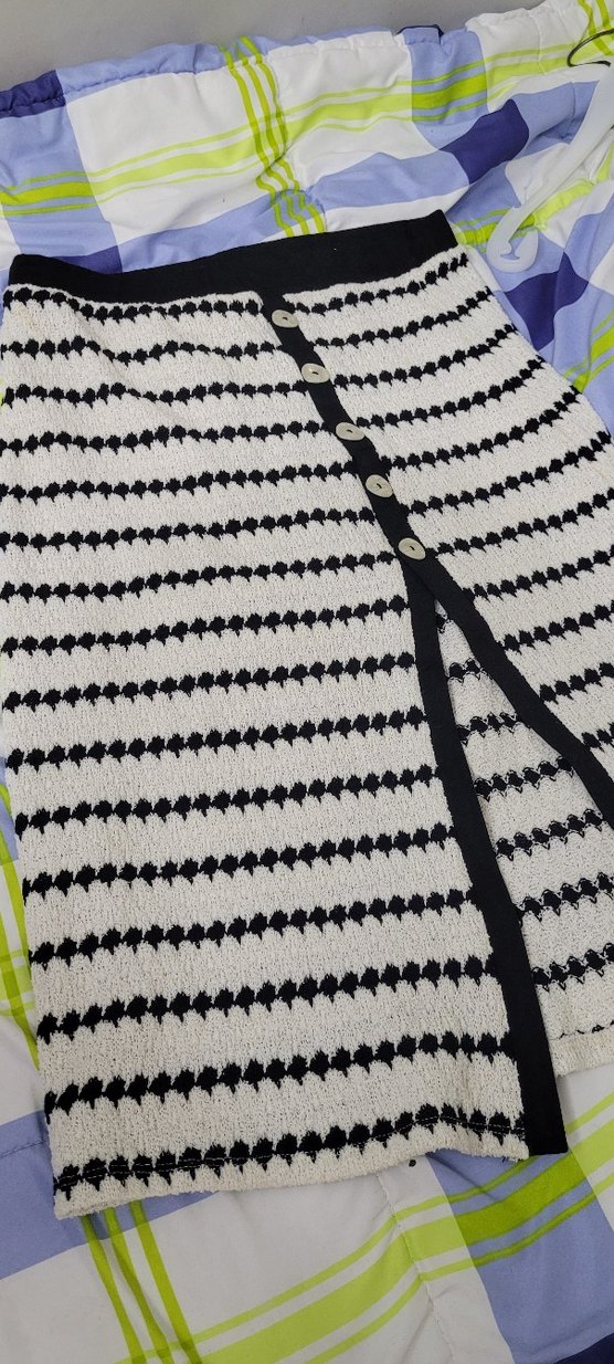 Zebra Desenli V Yakalı Triko Takım - Görsel 5