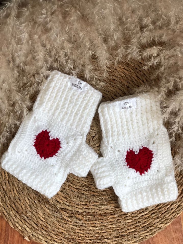 Bohem Tarzı Beyaz Örgü Eldivenler - Görsel 4