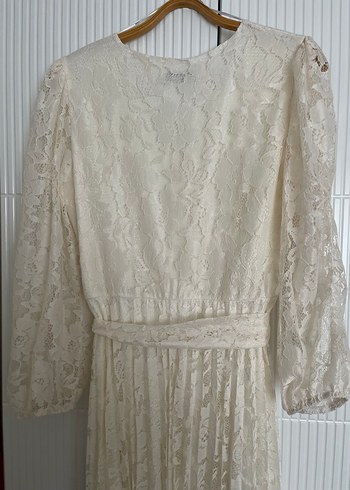 Bej Dantel Detaylı Uzun Kadın Elbise - Görsel 6