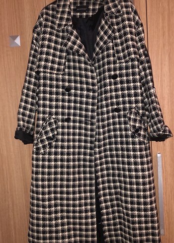 Modailgi Kemer Detaylı Siyah Beyaz Ekose Desenli Trençkot - Görsel 7
