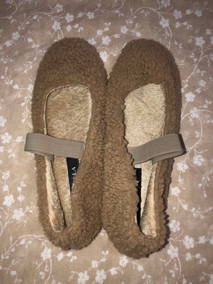 Fambella Bej Kürklü Peluş Kadın Günlük Ev Babeti - Görsel 4