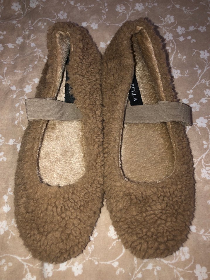 Fambella Bej Kürklü Peluş Kadın Günlük Ev Babeti - Görsel 2