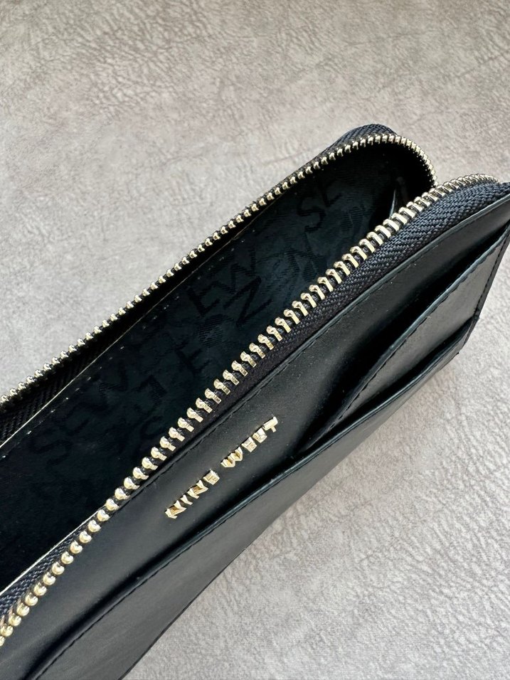 Nine West Siyah Deri Fermuarlı Cüzdan - Görsel 3