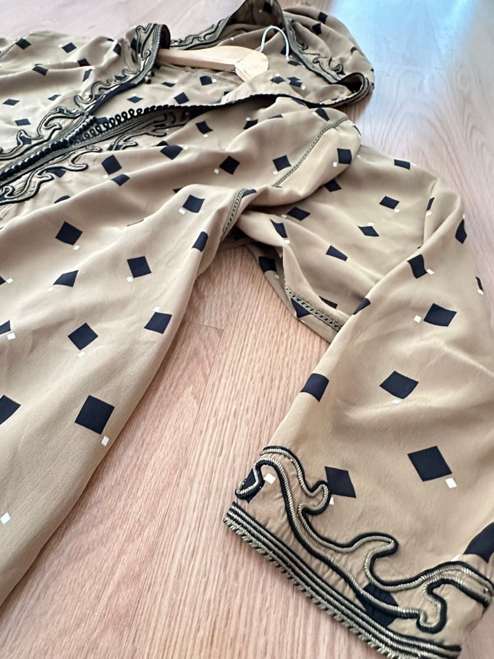 Bohem V Yaka Uzun Gri Nakışlı Elbise - Görsel 3