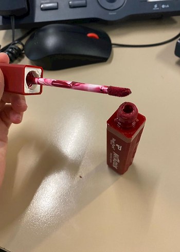 Royal Paris Koyu Kırmızı Mat Ruj - Görsel 6