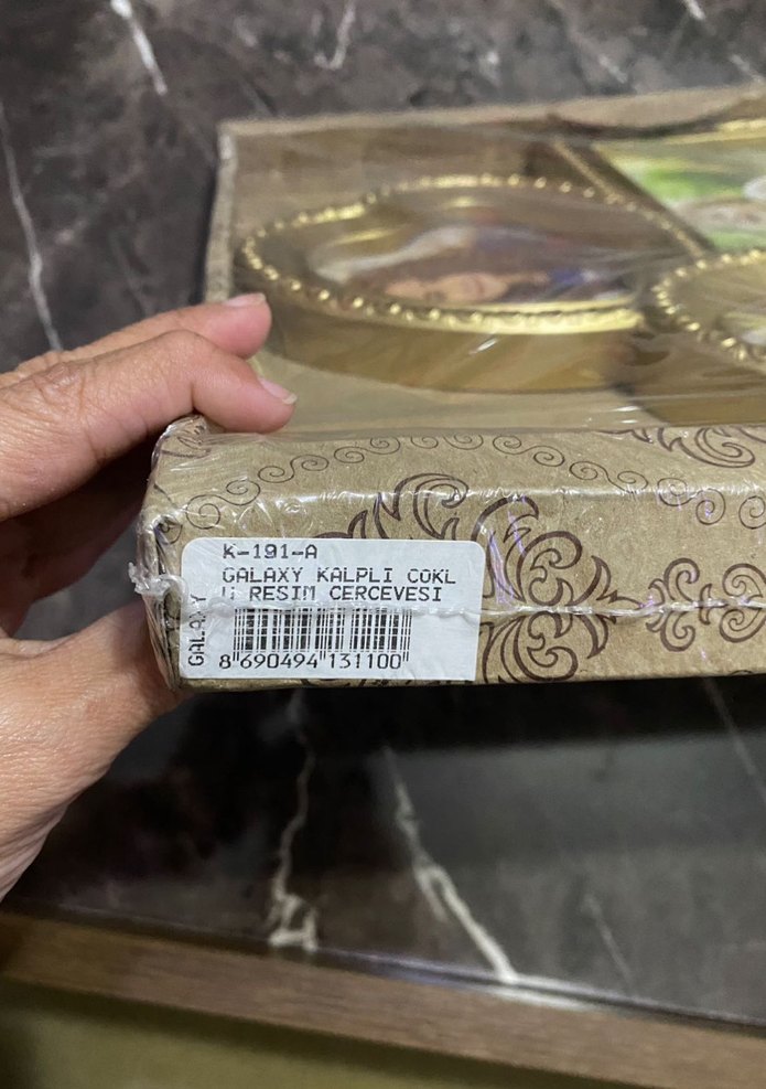 Altın Renkli Kalp ve Dikdörtgen Çerçeve - Görsel 4