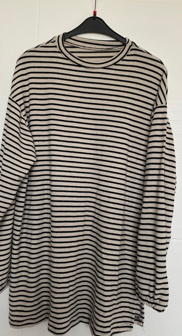 Siyah çizgili tunik veya tayt üzeri uygundur - Görsel 2