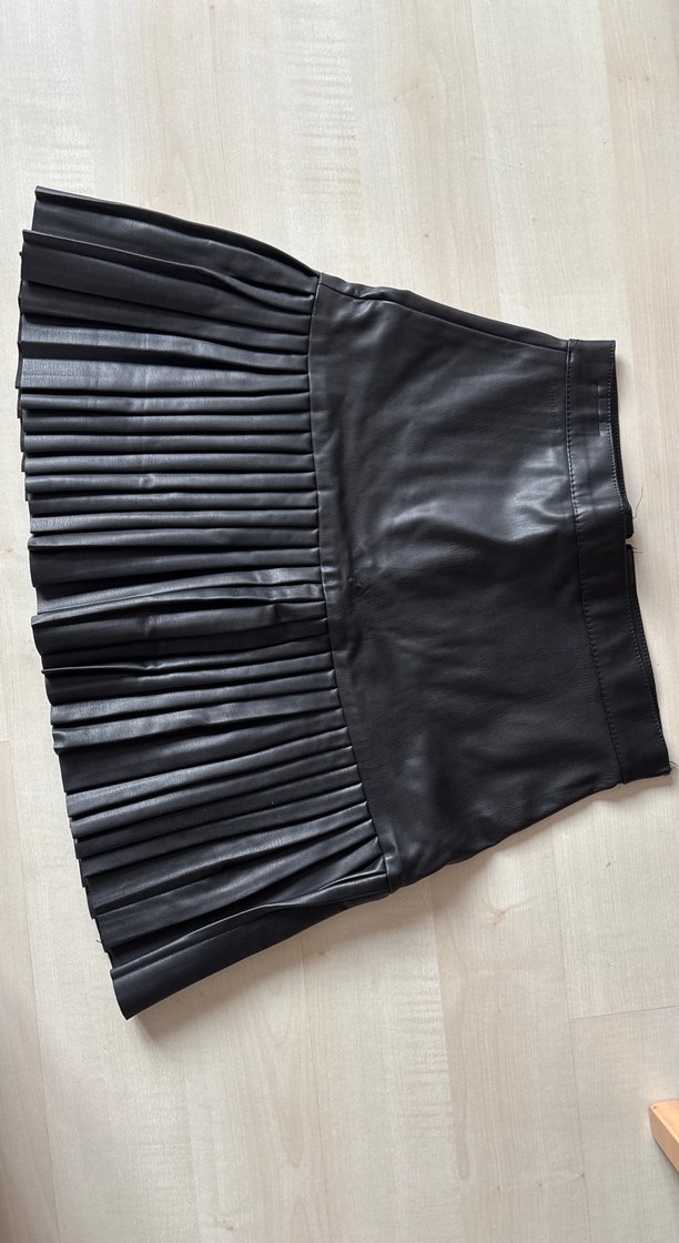 Siyah Deri Pilili Mini Etek - Görsel 2