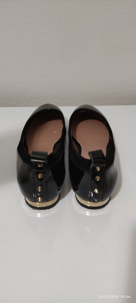 Kadın Siyah Rugan Klasik Babet Ayakkabı - Görsel 2