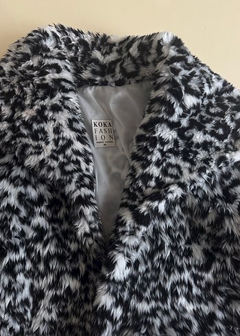 Gri Zebra Desenli Kadın Suni Kürk Ceket - Görsel 2