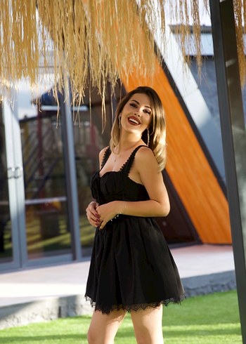 Dantel Detaylı Siyah Mini Goth Elbise - Görsel 2