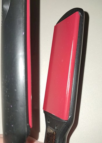 Kırmızı Saç Düzleştirici - Görsel 3