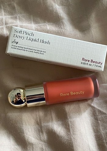 Rare Beauty Sıvı Allık Soft Pinch Koyu Kırmızı - Görsel 3