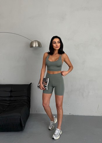 Gri Mini Fit Atlet ve Şort Takım - Görsel 4