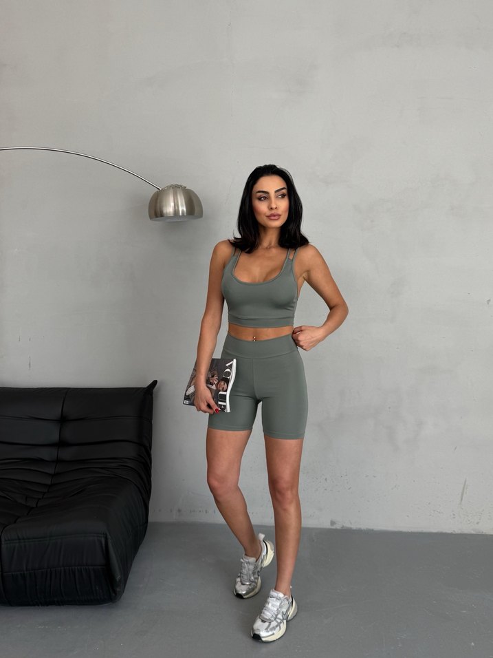 Gri Mini Fit Atlet ve Şort Takım - Görsel 4