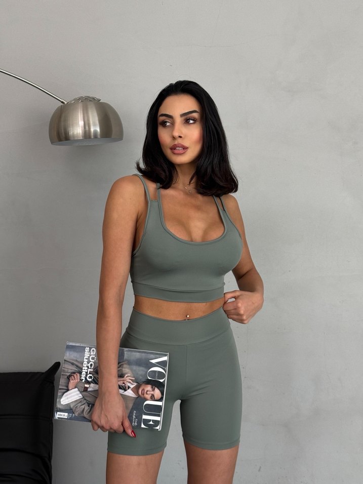 Gri Mini Fit Atlet ve Şort Takım - Görsel 2