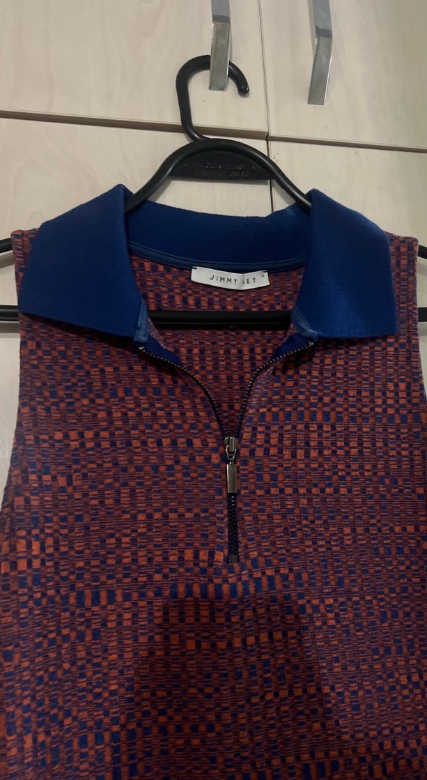 Bordo Kolsuz Yüksek Yakalı Kısa Triko Atlet - Görsel 2