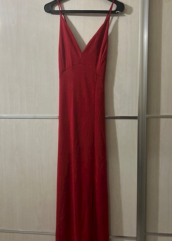 Kırmızı abiye - Görsel 3