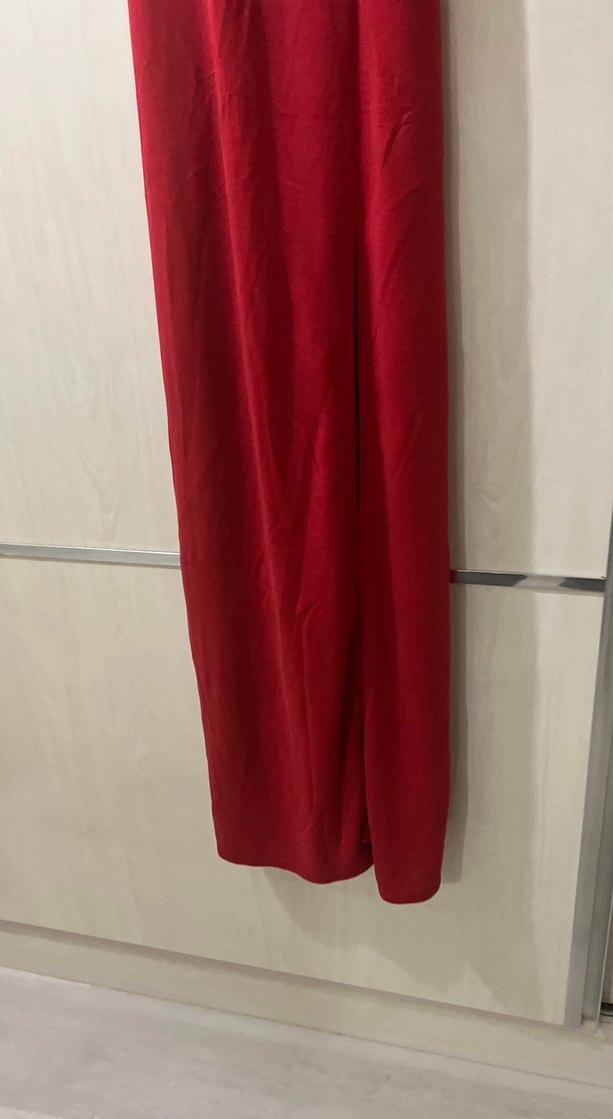 Kırmızı abiye - Görsel 4