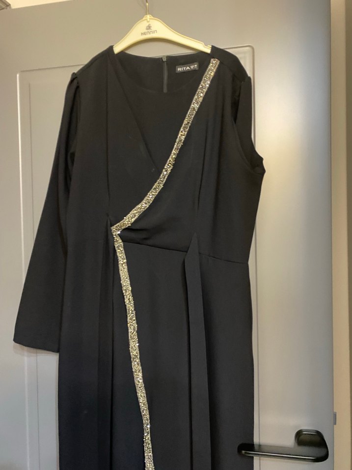 Uzun Siyah Drapeli Elbise - Görsel 2