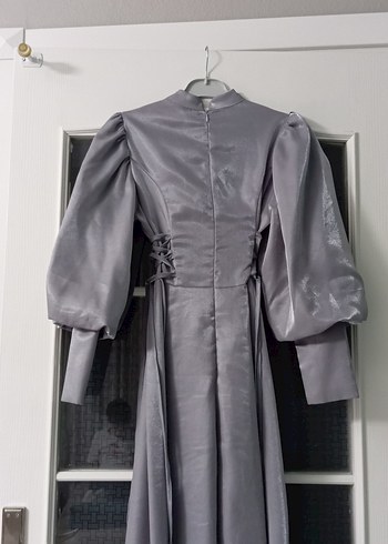 Gri Uzun Drapeli Kadın Elbise - Görsel 4