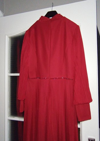 Uzun Kırmızı Kadın Elbise - Görsel 2