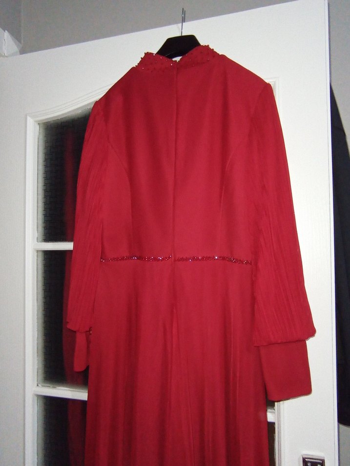 Uzun Kırmızı Kadın Elbise - Görsel 2