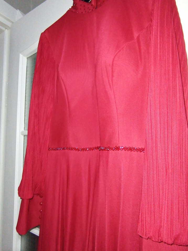 Uzun Kırmızı Kadın Elbise - Görsel 3