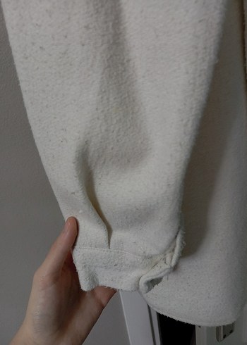 Düğmeli Beyaz Midi Kadın Ceket - Görsel 3