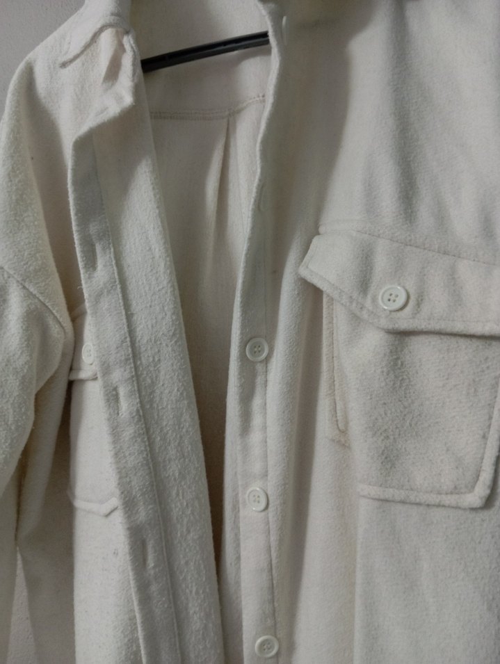 Düğmeli Beyaz Midi Kadın Ceket - Görsel 4