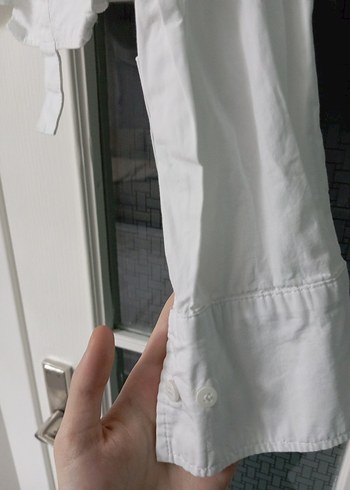 Beyaz Keten Düğmeli Kadın Crop Gömlek - Görsel 4