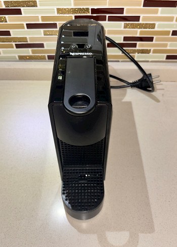 Nespresso Essenza C30 Siyah Kahve Makinesi - Görsel 2