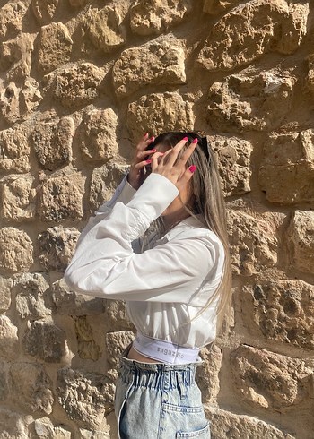 Beyaz Uzun Kollu Crop Top - Rahat Kesim - Görsel 4