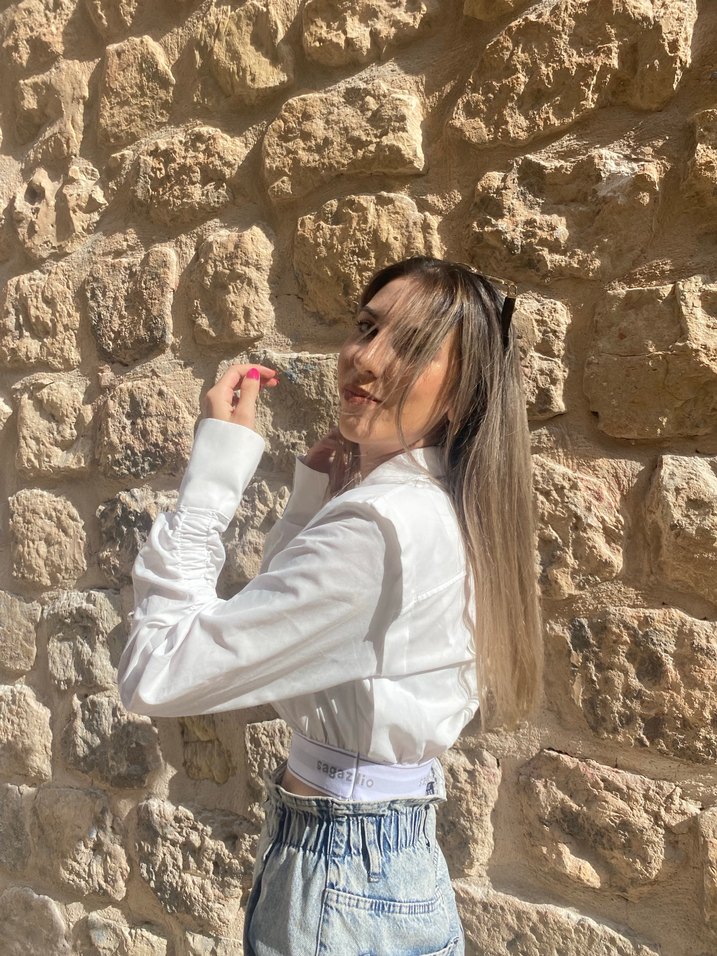 Beyaz Uzun Kollu Crop Top - Rahat Kesim - Görsel 3