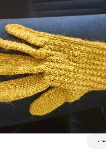 Kadın Parlak Sarı Örgü Eldiven - Görsel 3