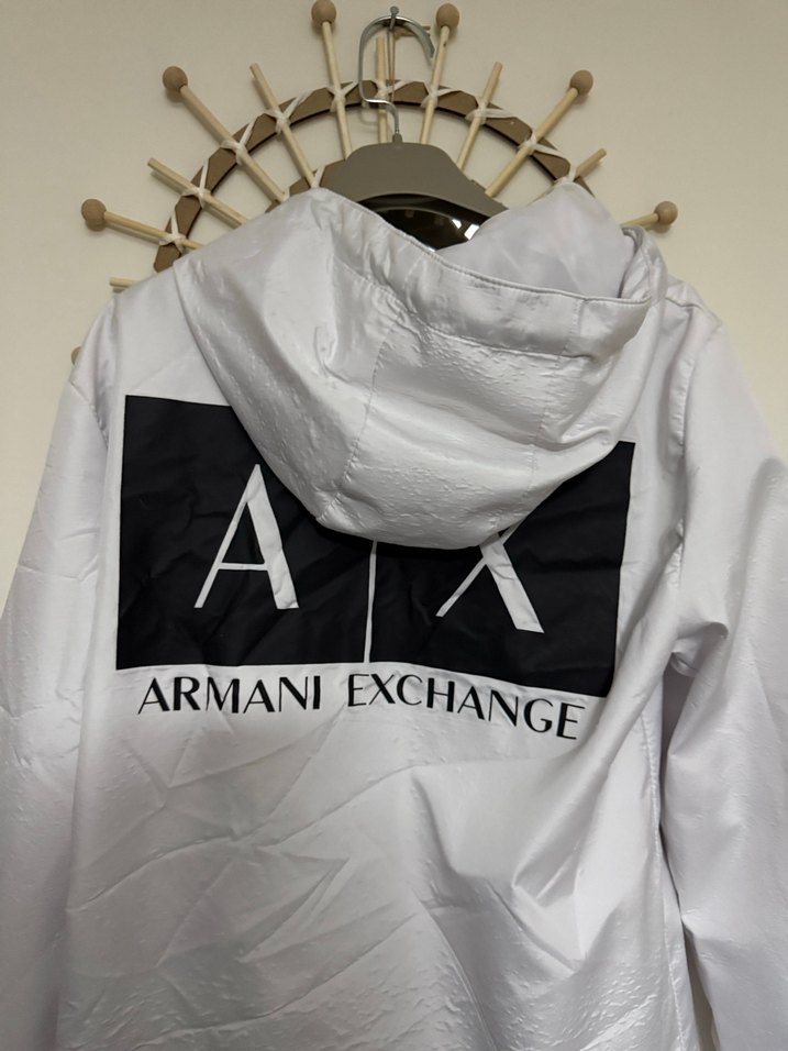 Kapüşonlu Beyaz Erkek Yağmurluk - Görsel 2